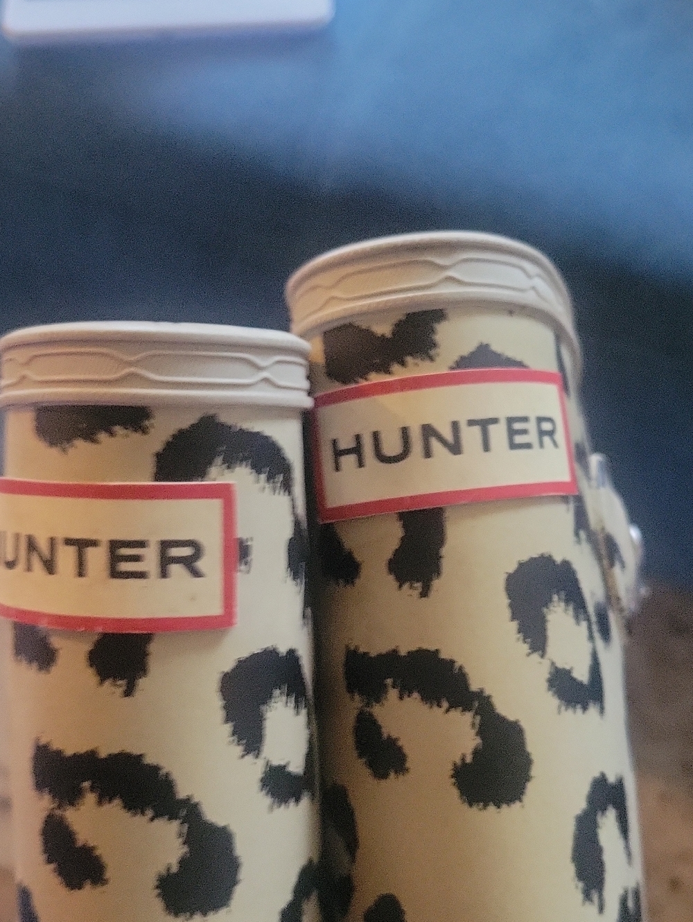 Hunter Leopard-Print Tall Rain Boots in Cream and Black. Girls Size 3 - Picture 5 of 7